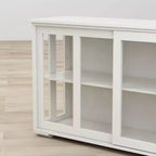 Meuble de rangement blanc pour cuisine, avec porte vitrée pour l'exposition et le rangement